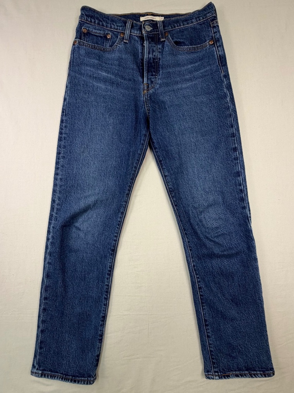 Levi’s Premium Wedgie Straight Jeans Women’s 28x28 Medium Wash Button Fly